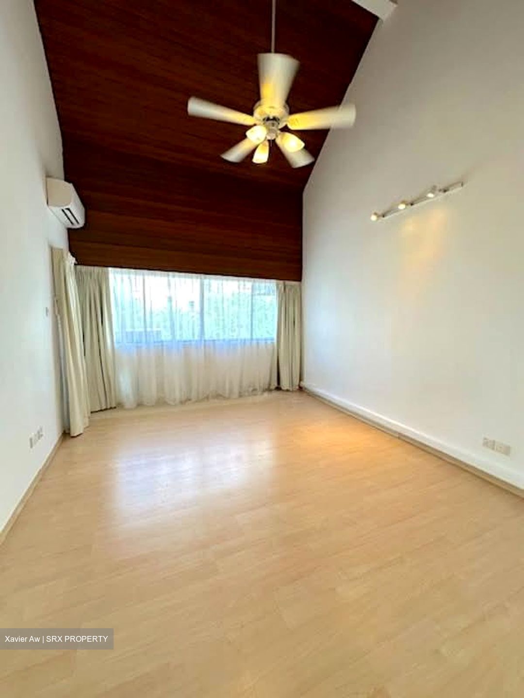 Villa Delle Rose (D10), Condominium #538795951